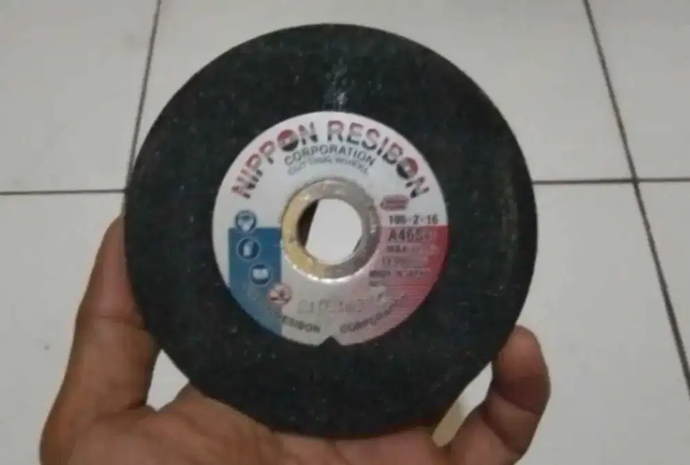 Gerinda Cutting Merk Nipon Resibon
