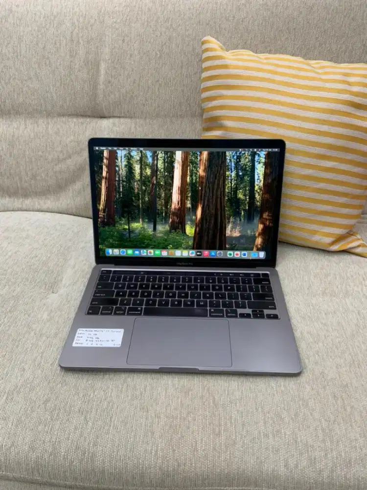 Macbook pro 2020 cto i7 16gb 256gb mulus lus