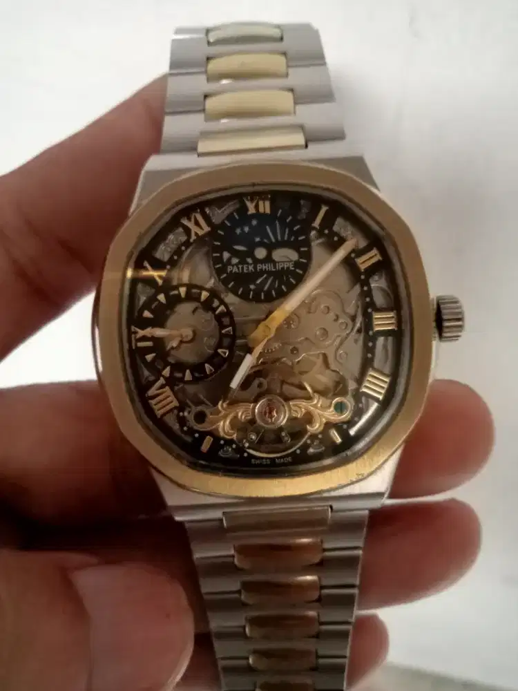 Patek Philippe bukan omega
