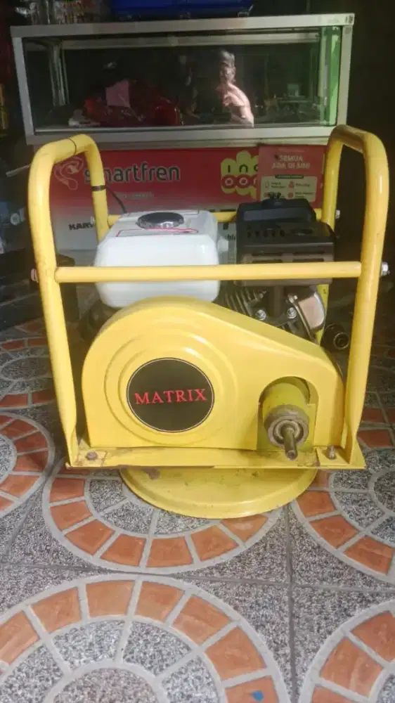 DI JUAL MESIN VIBRATOR PADAT SEMEN BARU SEKALI DIPAKAI
NORMAL SIAp