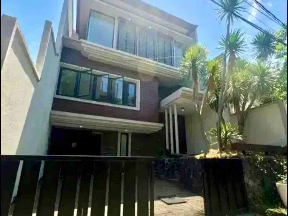 rumah baru siap huni di galaxy bumi permai Surabaya