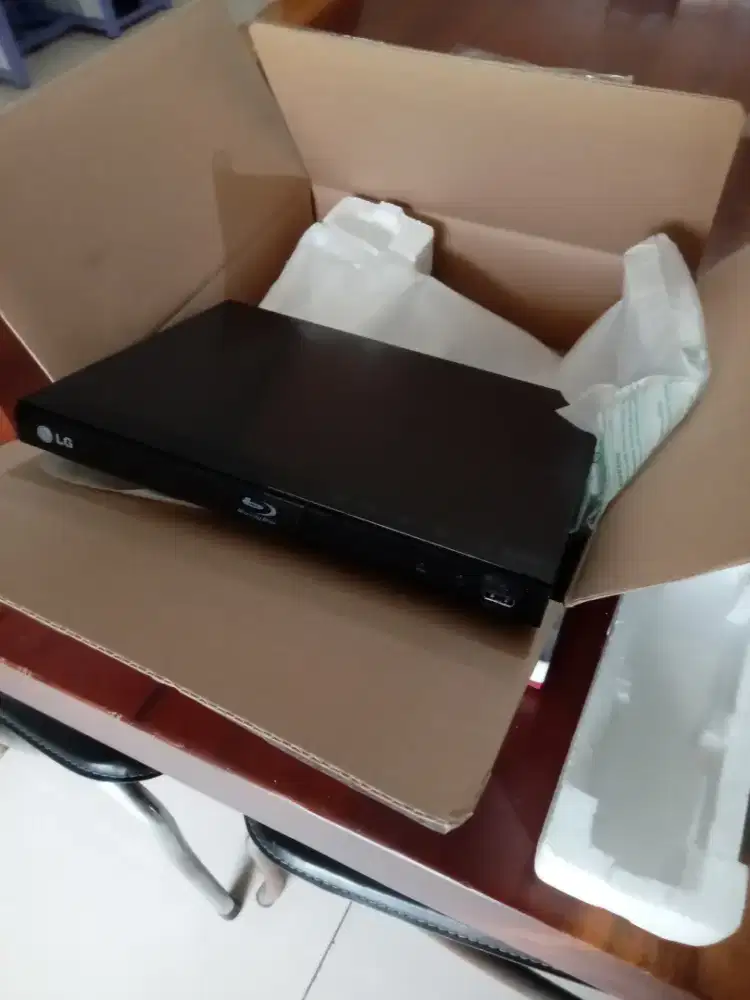 Dvf player masih baru mulus