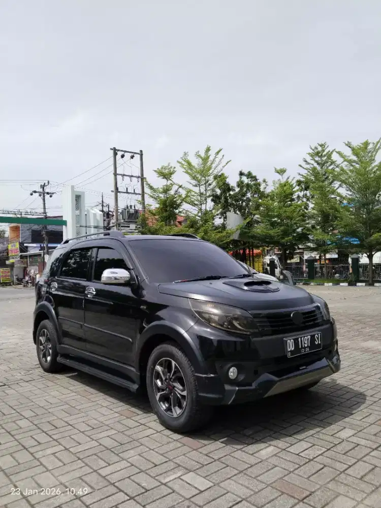 RUSH TRD S 2016 MANUAL