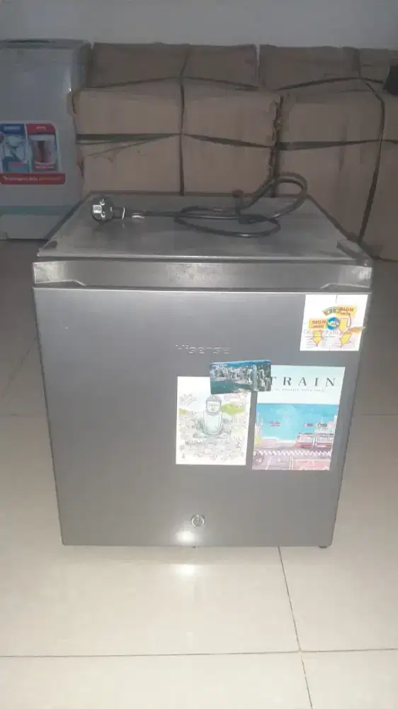 [BEKAS] Kulkas Minibar Hisense 44L RR-60D4 IGN / RR60D4IGN