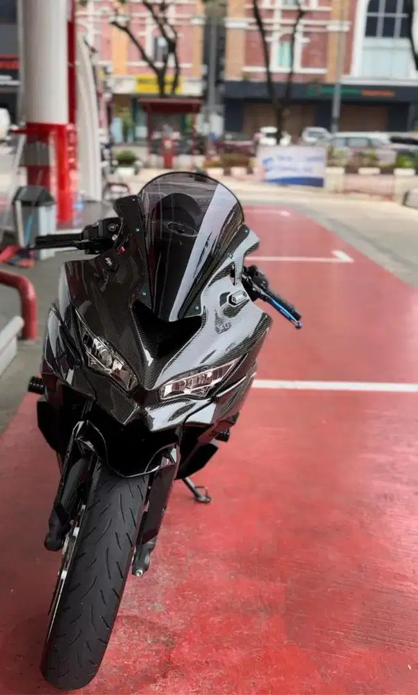 ZX25R 2020 (Quickshiffer Kawasaki)