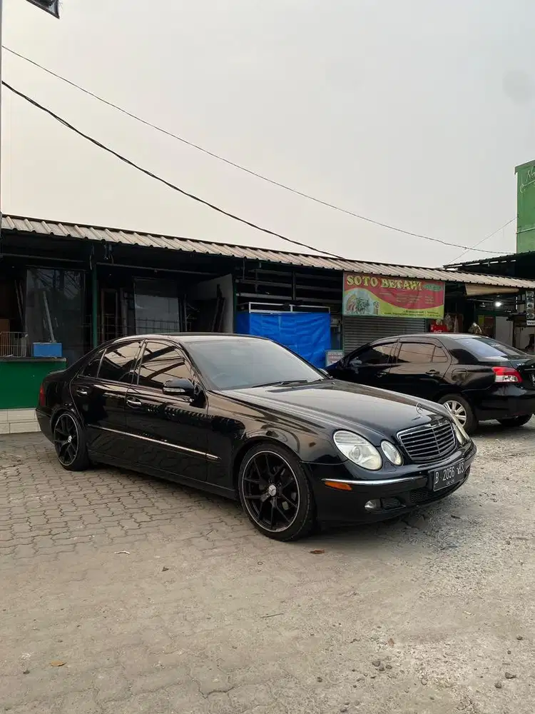 Mercedes-Benz E280 7gtronik w211 mulus amg look no malfunction