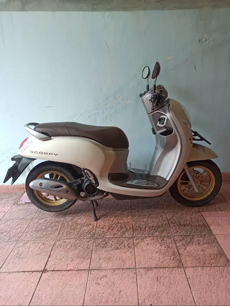 Honda Scoopy Prestige Keylees Type Termahal Pemakaian 2022 A/N Saya