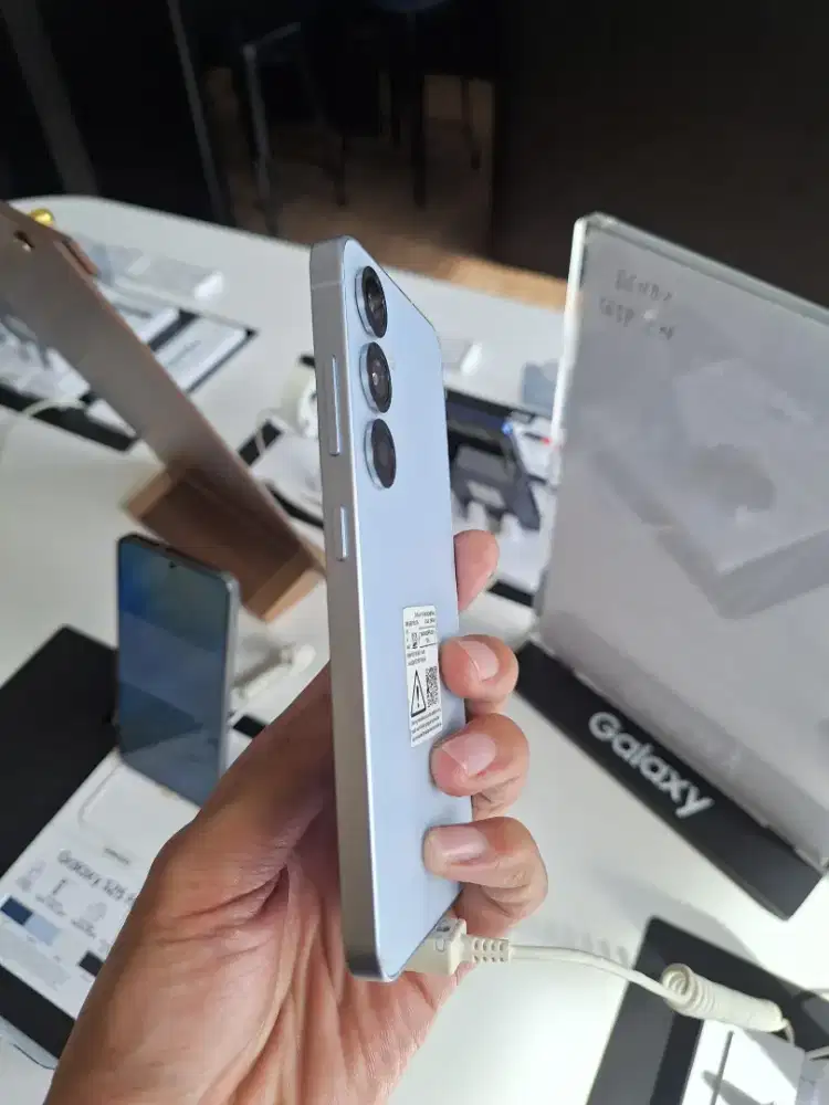 Samsung Galaxy s25 basic