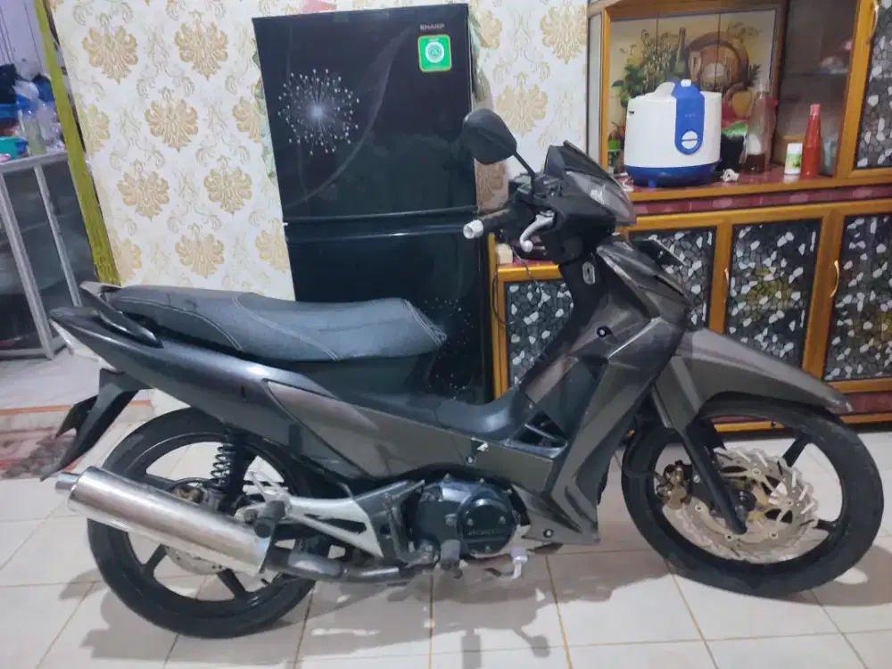 Motor supra x 125 injeksi