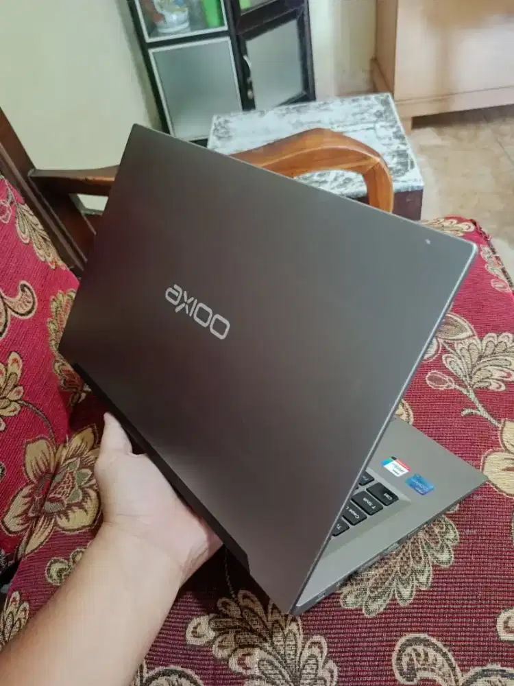 Laptop Axioo Core i5 Gen 11 RAM 8GB SSD 256 Slim