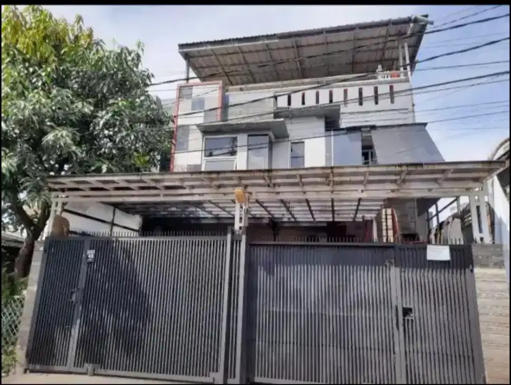 Di Sewakan Rumah 6 kamar Coblong