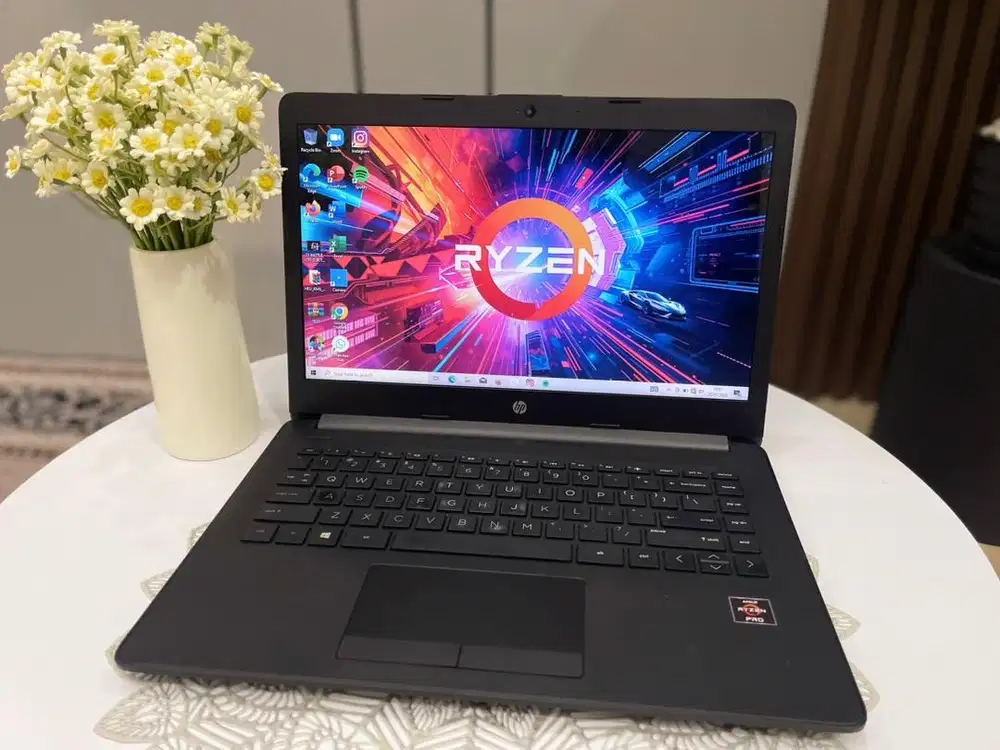 Laptop hp ryzen 3 mulus tipis