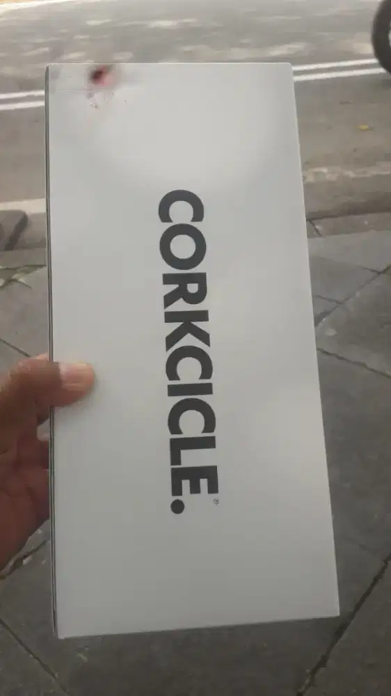 Corkcicle 2222GW warna putih