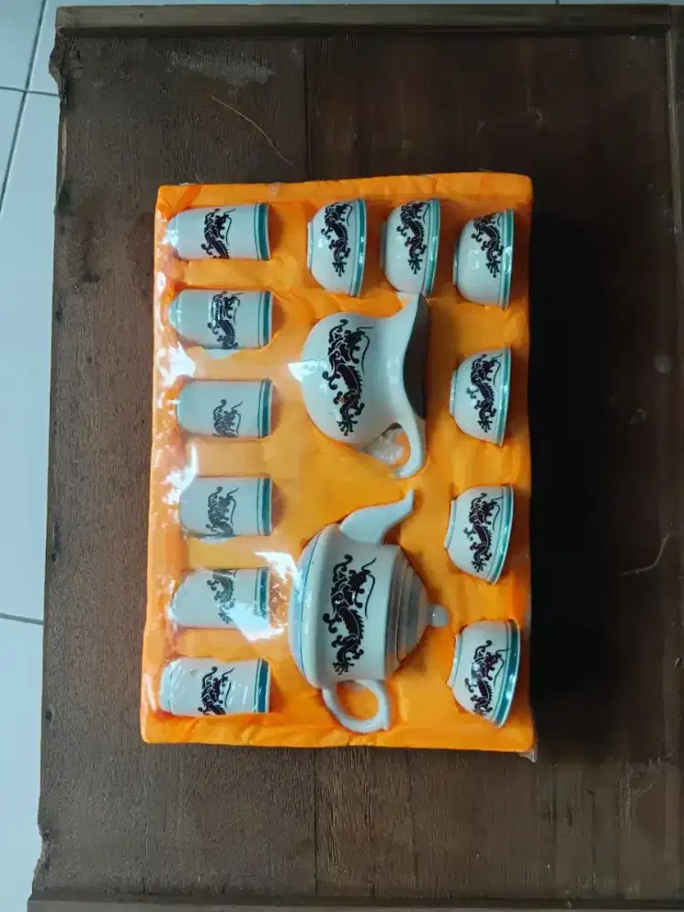 Asian Tea  Saki Porcelain Set Service for 6 Teapot Pitcher Cups New