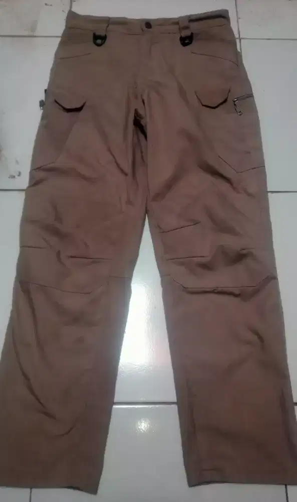 Celana taktikal blackhawk