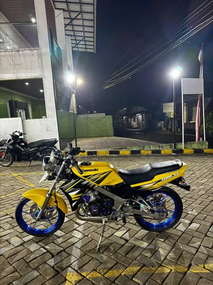 Kawasaki Ninja R 150 2008