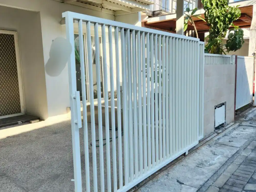 Rumah Rungkut Asri Tengah