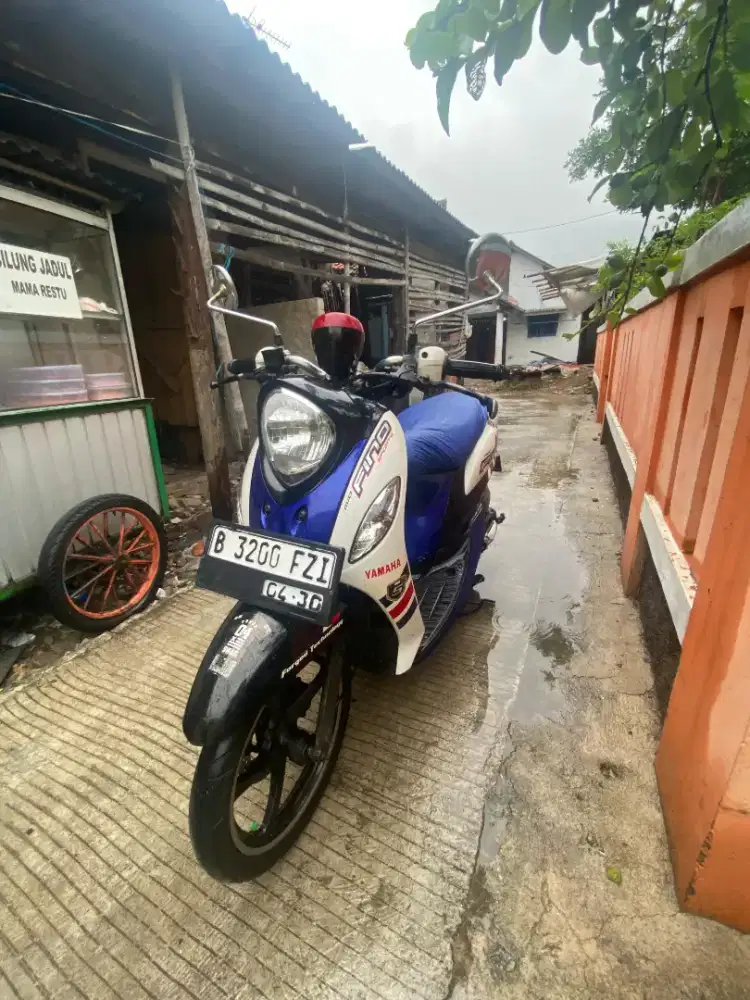 Yamaha Fino Sporty Blue