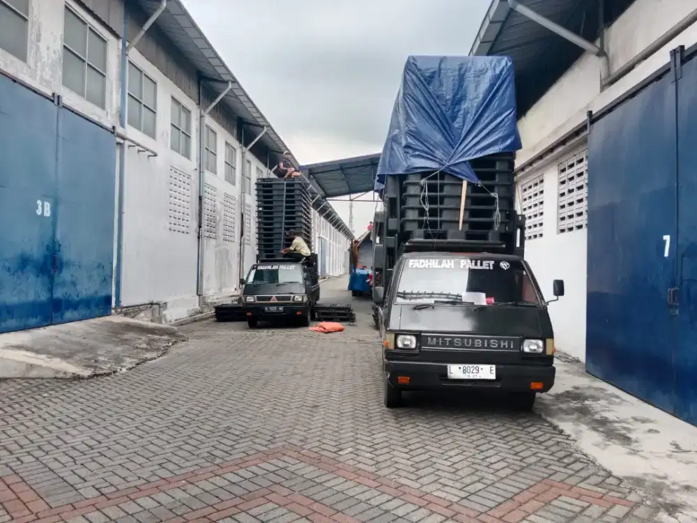 Palet plastik baru murah kuat