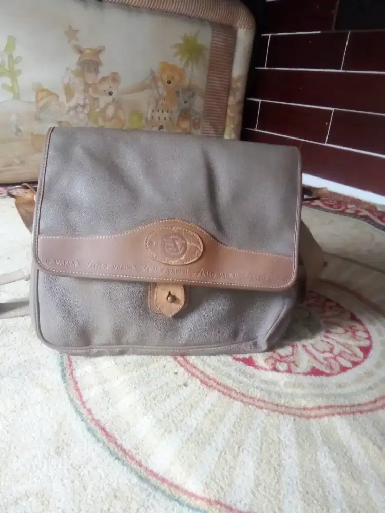 Di jual tas merk ENZO VARINI