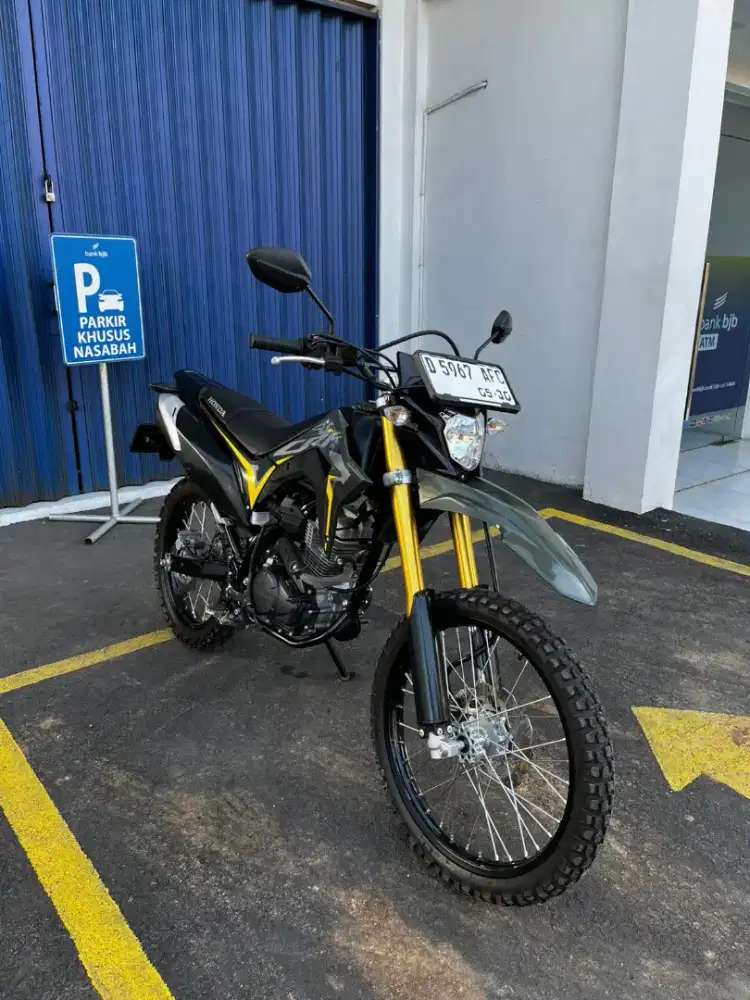 Honda crf 150L 2025