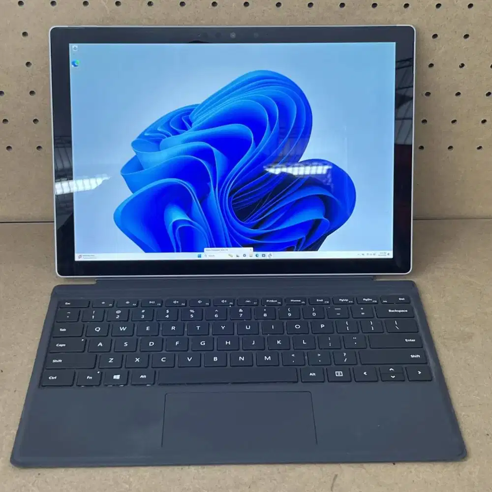Microsoft Surface Pro 7