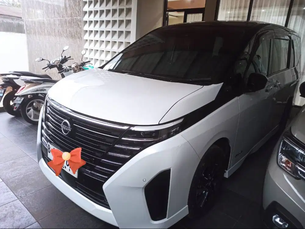Nissan Serena 2025