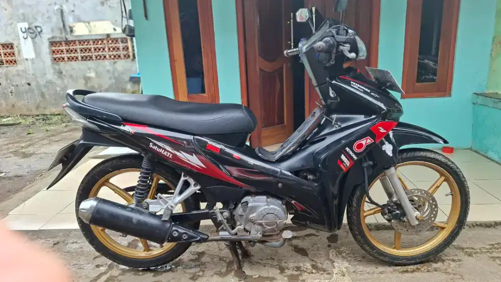 Di jual Honda revo 110