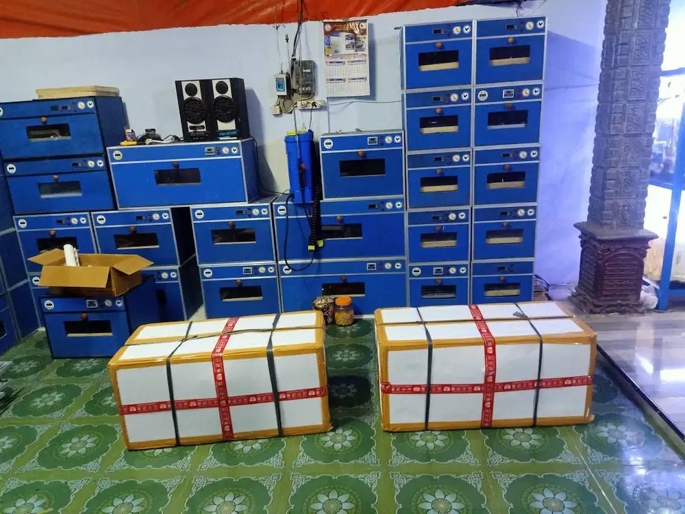 Mesin penetas telur otomatis