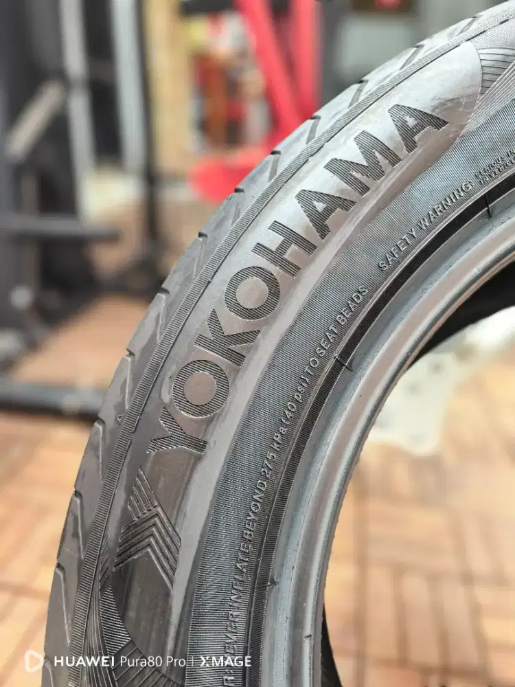 Ban Mobil Yokohama V105 Advan Sport 255/55 R18 Tahun 2022 Bekas Mercy