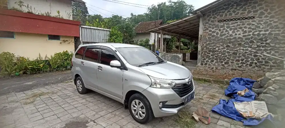 Dijual Avanza E 2017 MT