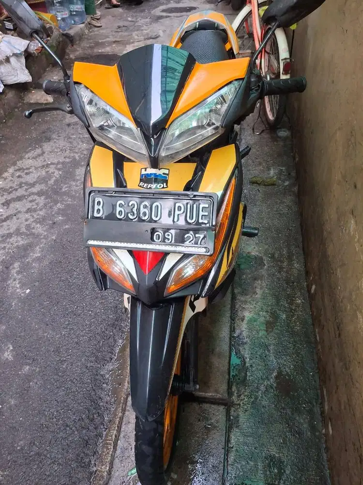Honda blade 2012
