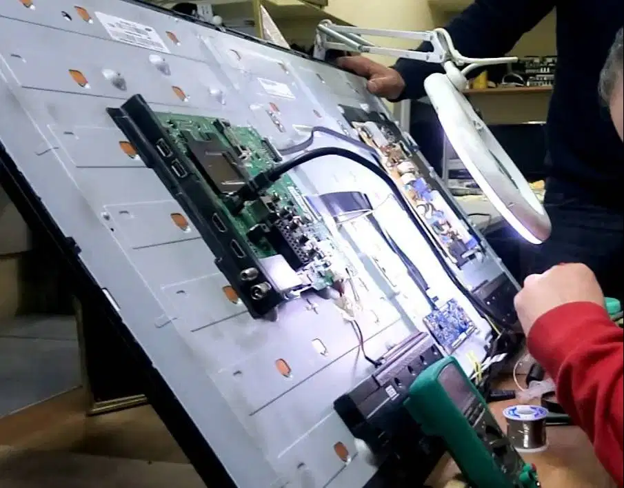 PERBAIKAN SERVIS ELEKTRONIK DAN ELEKTRIKAL INDUSTRI