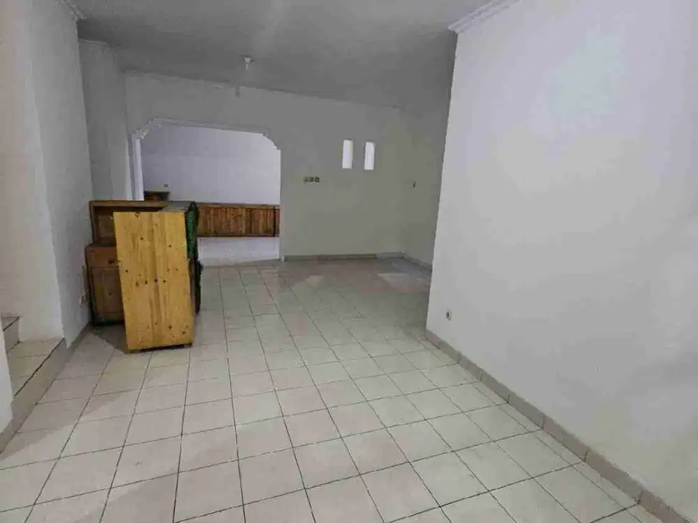 DIJUAL RUMAH 2 LANTAI HARGA MURAH DI CLUSTER DEPAN, DEKAT TOL!