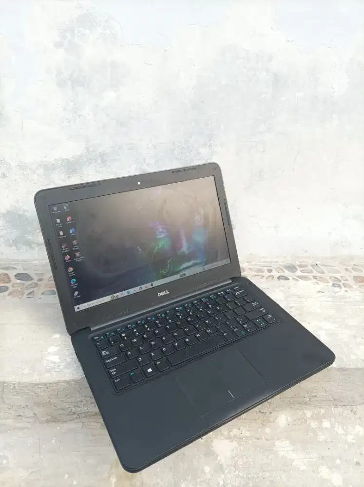 DELL LATITUDE 3380 CORE i3 GEN 6 RAM 8GB SSD 128GB