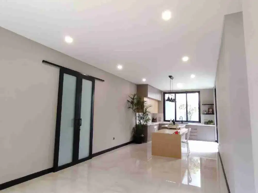 Rumah dijual Versailles BSD Turun Harga