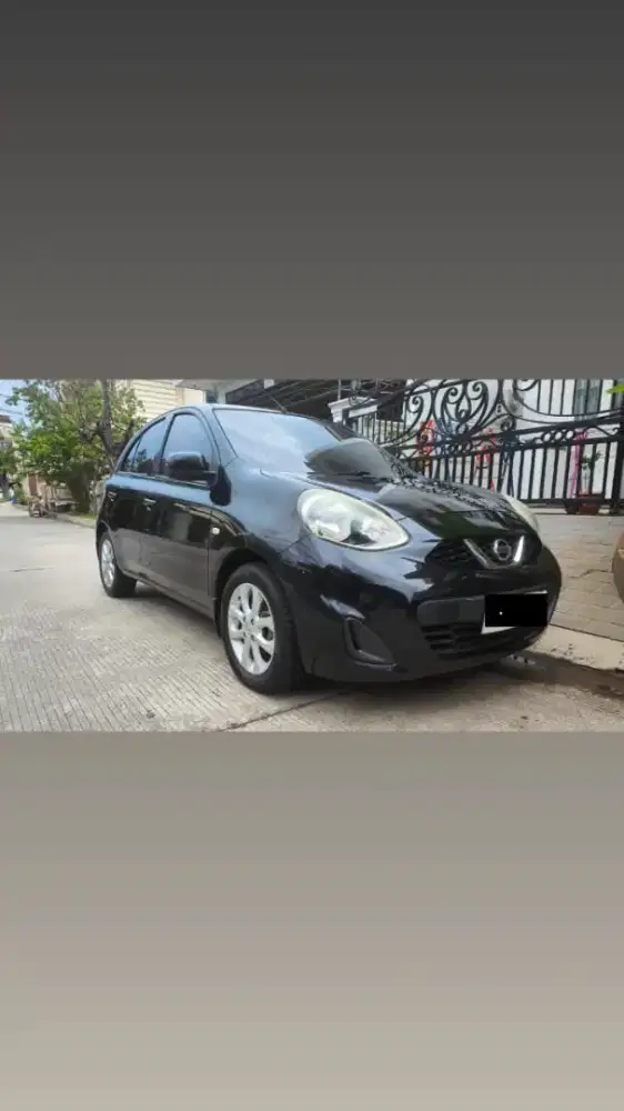 Mobil Nissan march 2014