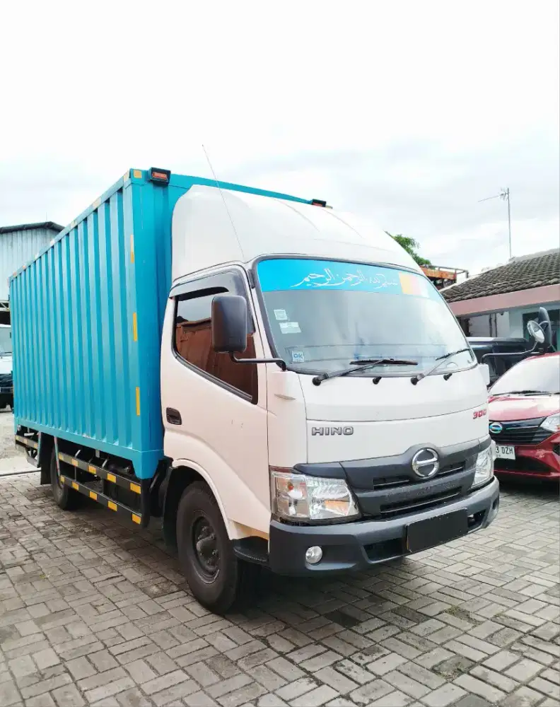 HINO DUTRO 4 BAN CDE SUPER LONG 110 SDL BOX ISTIMEWA CANTER ELF
