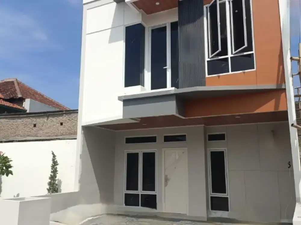 Rumah ready furniture 2 Lantai di Kompleks Pharmindo Bandung