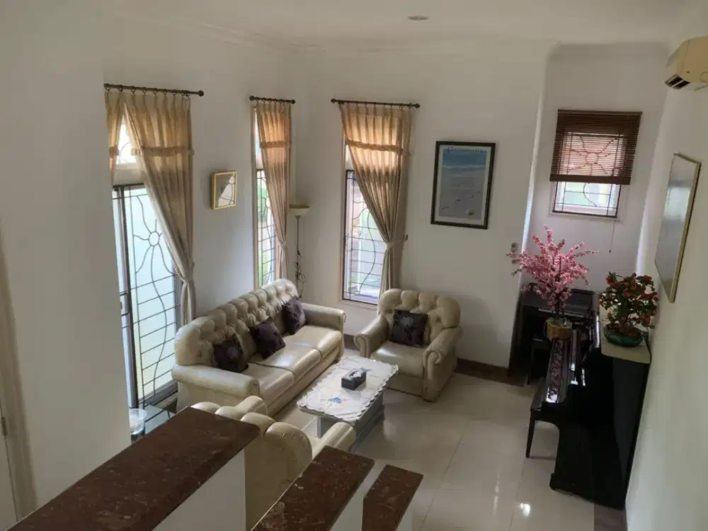 Dijual Rumah di Royal Gading Mansion Siap Huni
