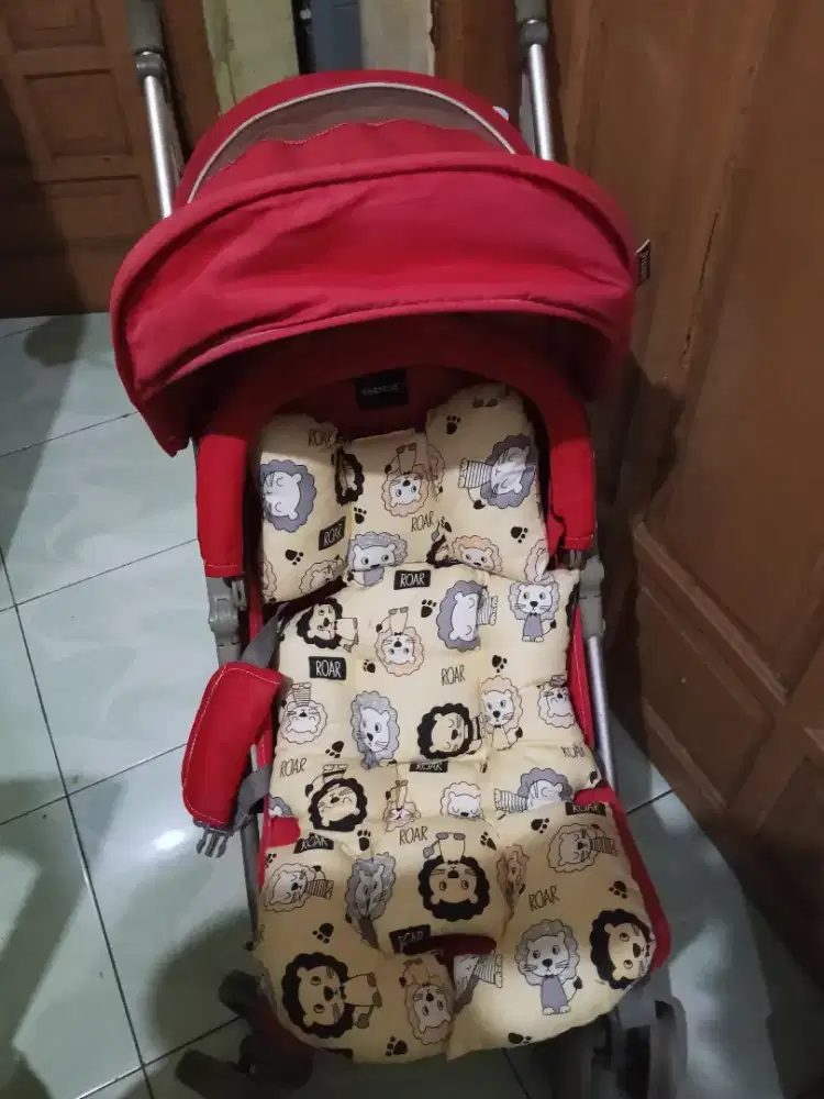 Stroler bayi include bantal