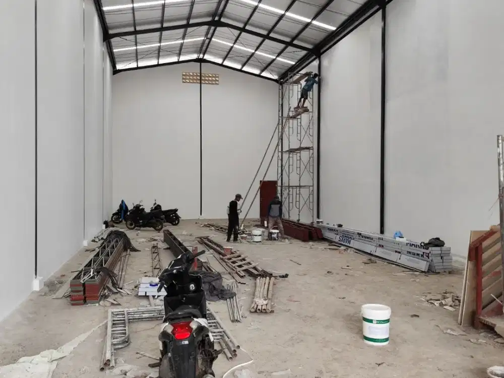 Sewa Gudang Strategis Blesindo, Truk & Distribusi Mudah