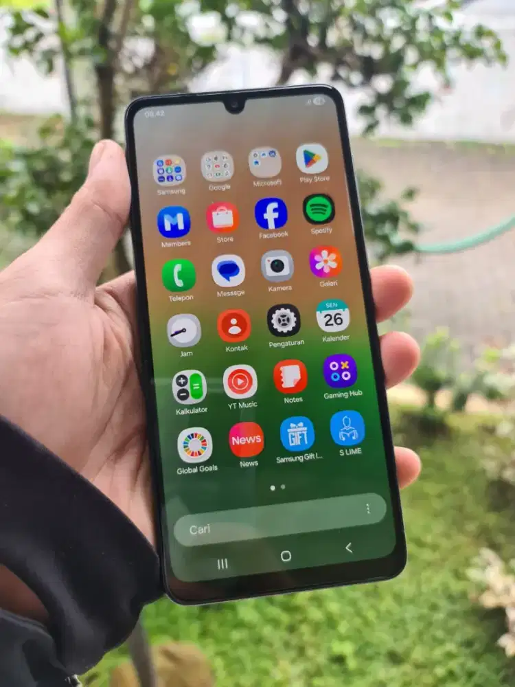 Samsung a33 5g 
Ram 8/256