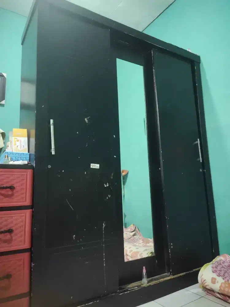 LEMARI 3 PINTU OLYMPIC