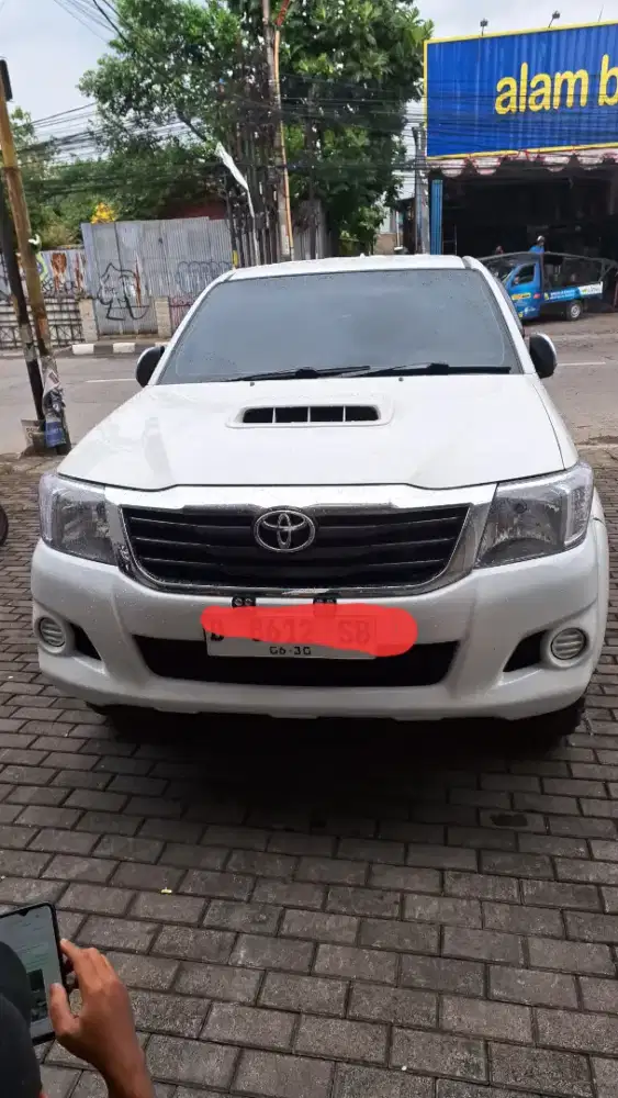 Jual hilux dc 2013