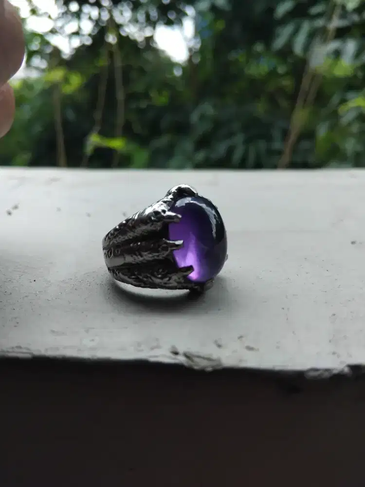 Batu Cincin kecubung ungu