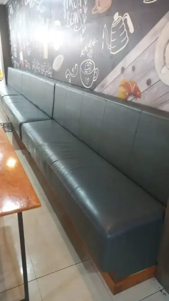 SOFA EKS CAFE (WAJIB KELUAR HARI INI)