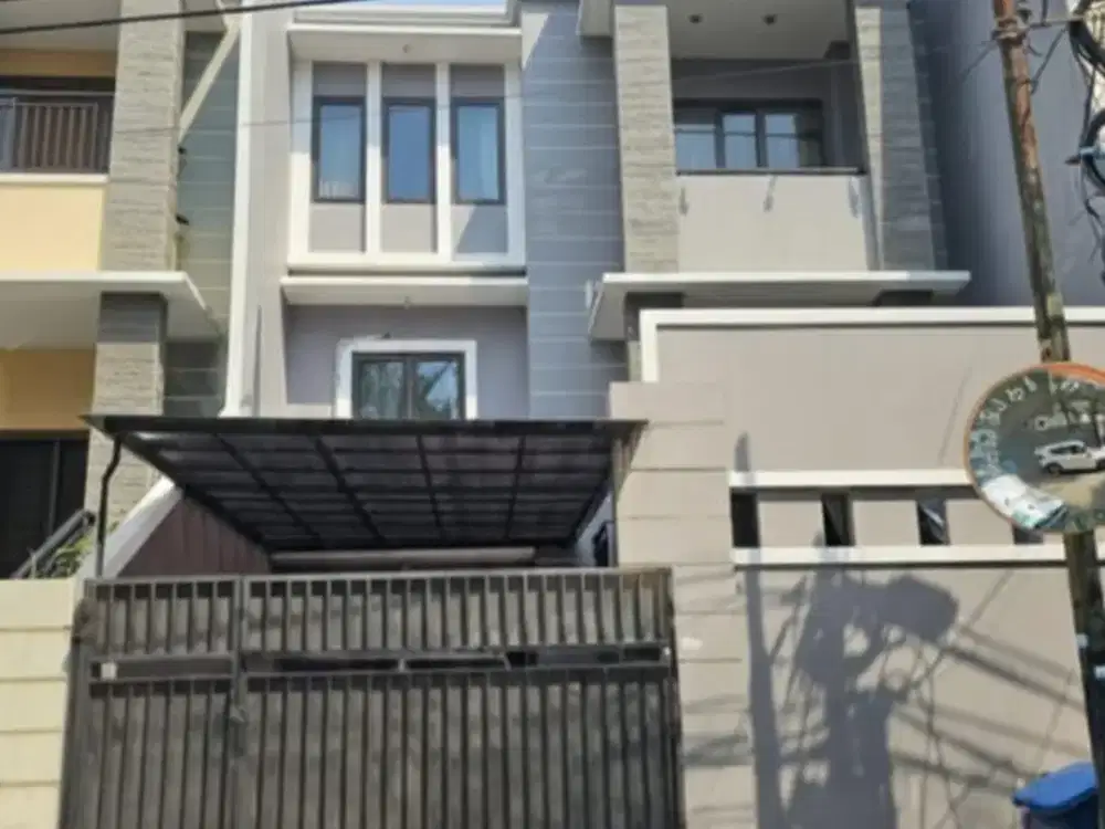 rumah bagus 2lantai di sunter jakut