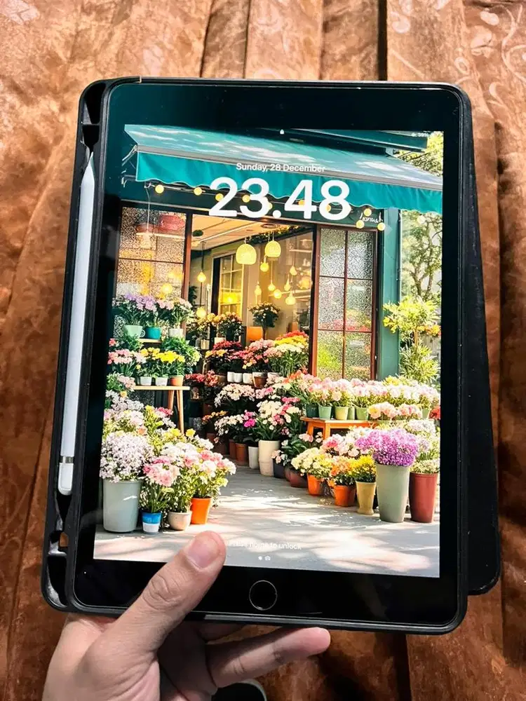 iPad Apple 10.2-inch [Free Pencil & Soft Case]