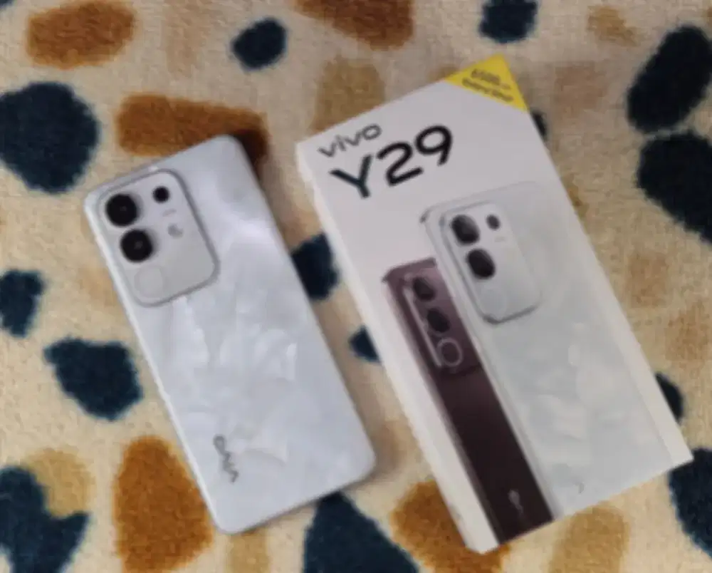 Vivo Y29 999%mullus like new